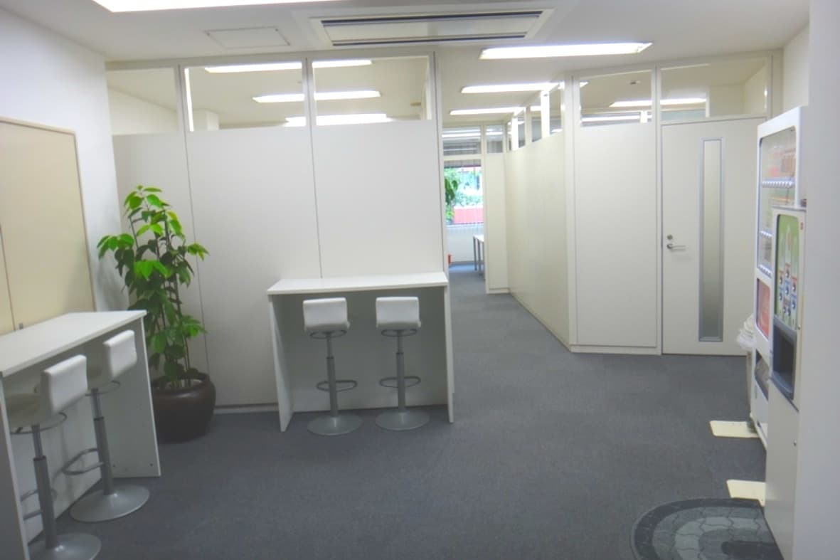 間仕切り設置工事