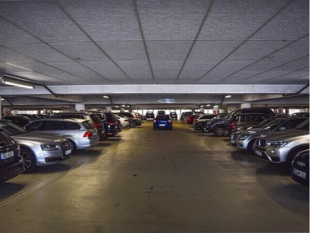 駐車場・マンション